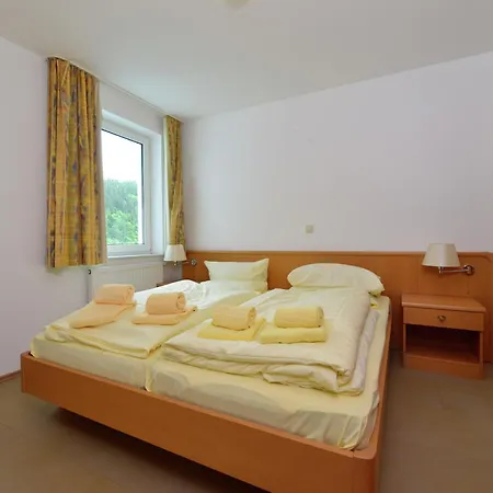 Grosse In Mit Balkon, Cleaning Included