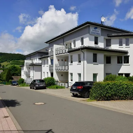 شقة Grosse In Mit Balkon, Cleaning Included