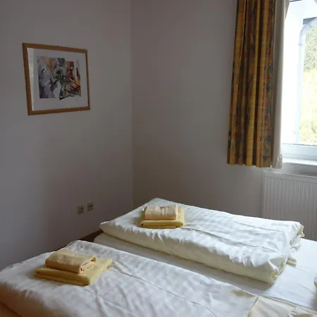 شقة Grosse In Mit Balkon, Cleaning Included *