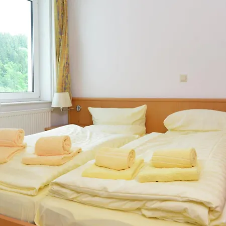 Grosse In Mit Balkon, Cleaning Included شقة